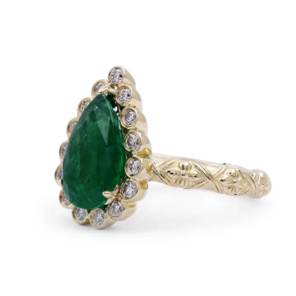 Stephen Dweck Luxury Emerald 3ct and Diamond 0.35ct Ring in 18K Gold< Rings