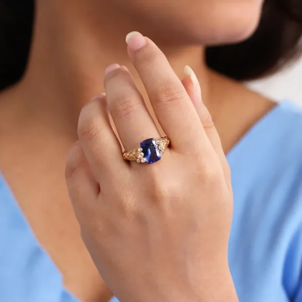 Stephen Dweck Luxury Tanzanite 3.2ct and Diamond 0.15ct Ring in 18K Gold< Rings