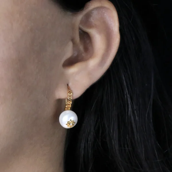 Stephen Dweck Pearlicious 10mm White Pearl and White Diamond Earring in 18K Gold< Earrings